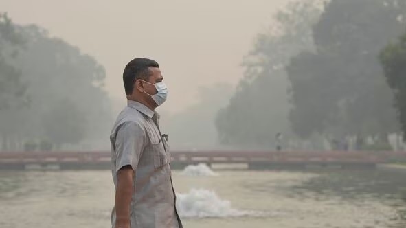 Can cancer be caused by air pollution? A doctor from AIIMS responds as hazardous air enters Delhi.

